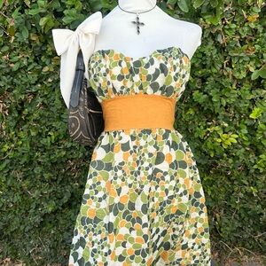 ✨Love on a Hanger Strapless Dress